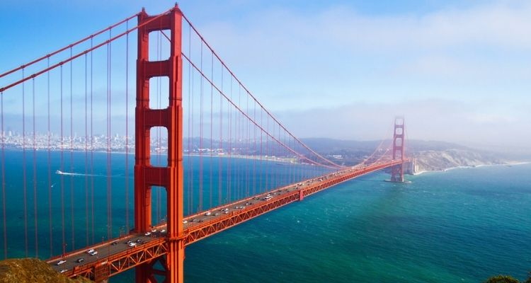 The Golden Gate Bridge at midday